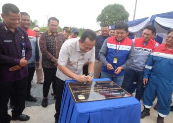 Bupati Muaro Jambi Resmikan Jembatan Camp Topo, Wujud Sinergi Pemerintah dan Swasta