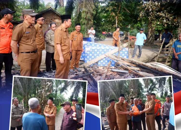 Bupati Muaro Jambi Tinjau Korban Kebakaran di Rengas Bandung Sekaligus Serahkan Bantuan 