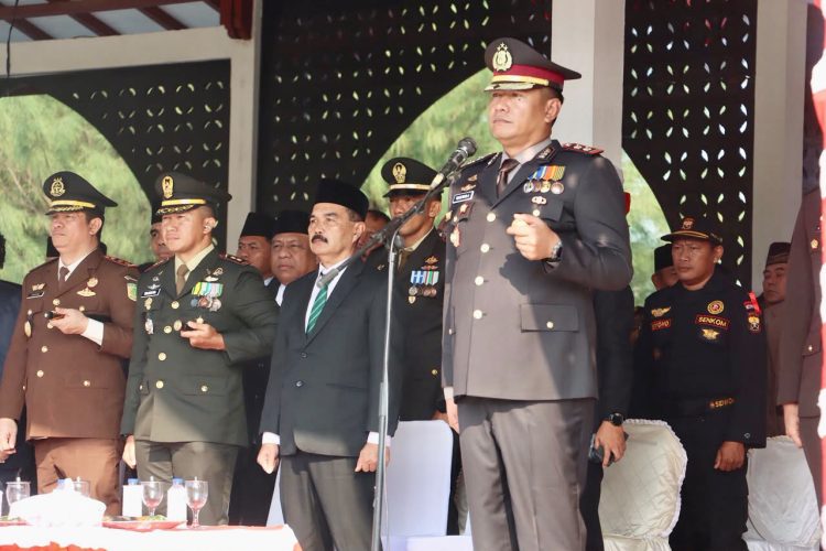 ‎Upacara Hari Bhayangkara ke-80 di Sarolangun Berlangsung Khidmat, Kapolres Tegaskan Komitmen Polri untuk Masyarakat  ‎  ‎