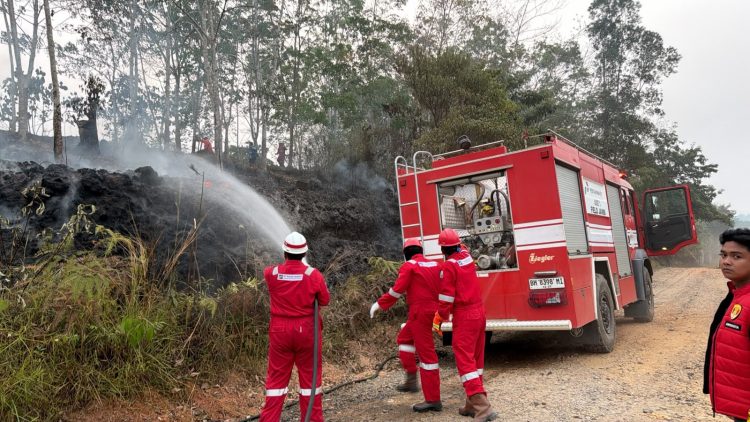 Pertamina EP Bantu Padamkan 5 Titik Kebakaran Lahan di Jambi