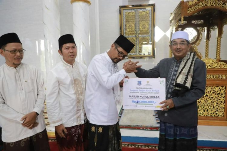 Dari Masjid Nurul Ikhlas, Anwar Sadat Sampaikan Kabar Besar: Jalan Dibangun, UHC Prima Diperkuat