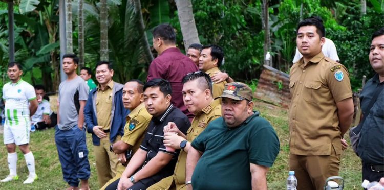 Ketua DPRD Batang Hari Hadiri Laga Persahabatan Persibri Old Star vs Garuda Mas FC
