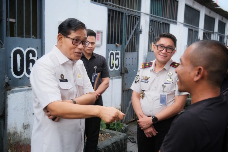 Memadatkan Jarak, Menghadirkan Negara