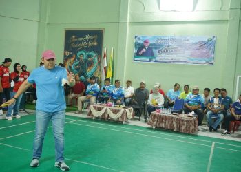 Bupati Syukur Buka Kejuaraan Bulutangkis, 500 Atlet dari 11 Daerah Bertanding